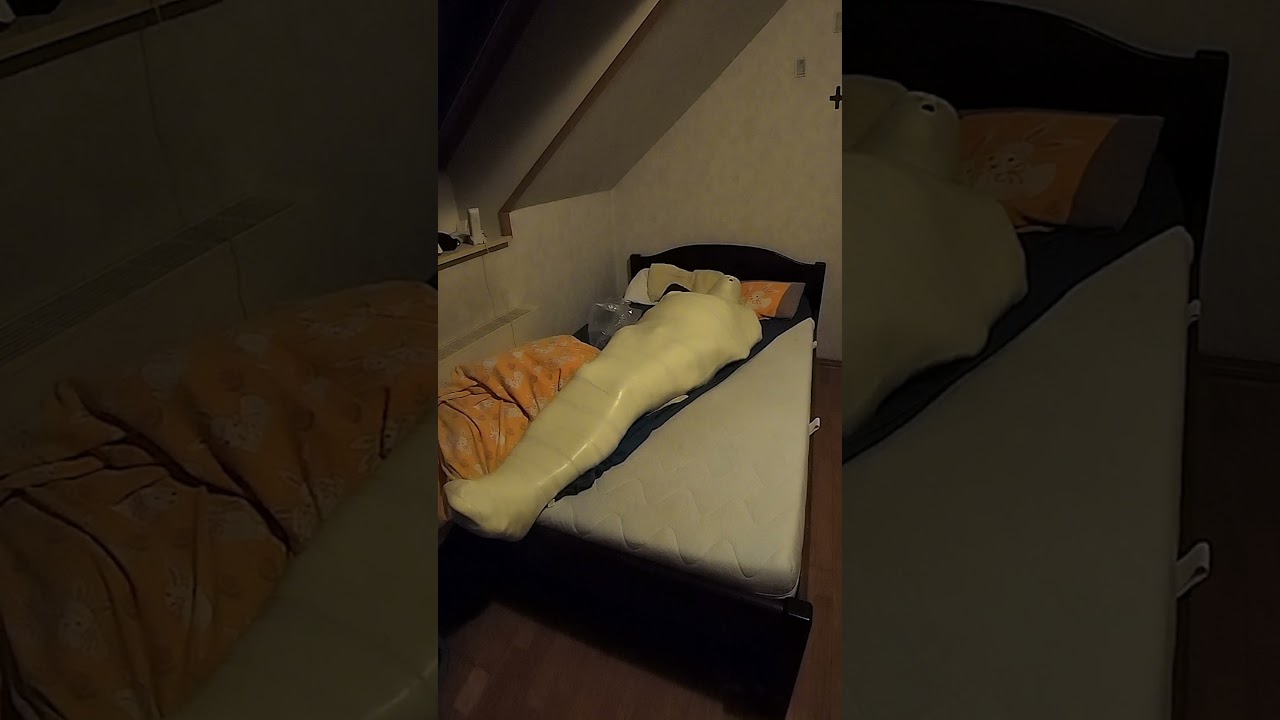 So macht ein Mumienschlafsack mal richtig Sinn im Wortsinn