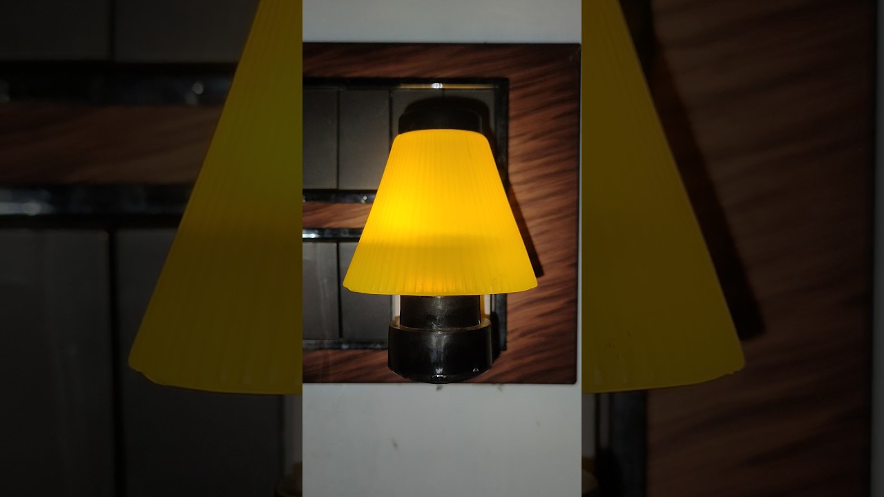 Dim Light #dimlight #yellow #bulb #artistic