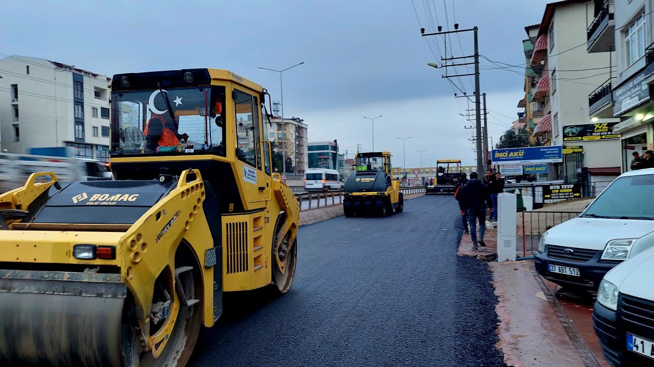 Güney Yanyolda BOMAG Serici Takımıyla (Finişer, Vabil, Asfalt Silindiri) Binder Serimi Yapıyoruz