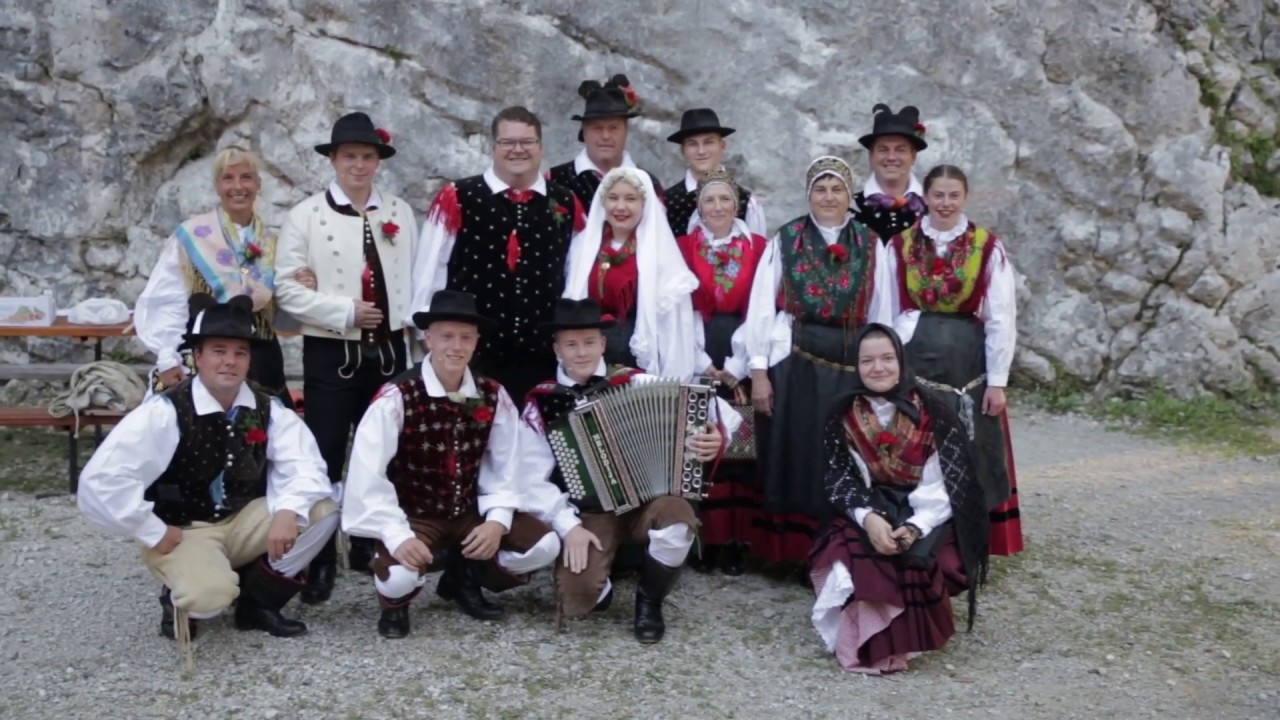 Kmečka ohcet: Koliko bi pa vi odšteli za svojo nevesto? Ali bi jo raje prodali?:)