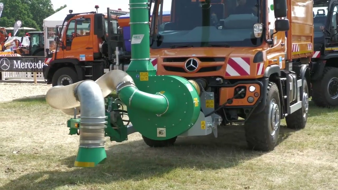 Unimog Geräteträger Transporttechnik Absetzkipper, Laubsauger, Kehrmaschine Demopark 2023