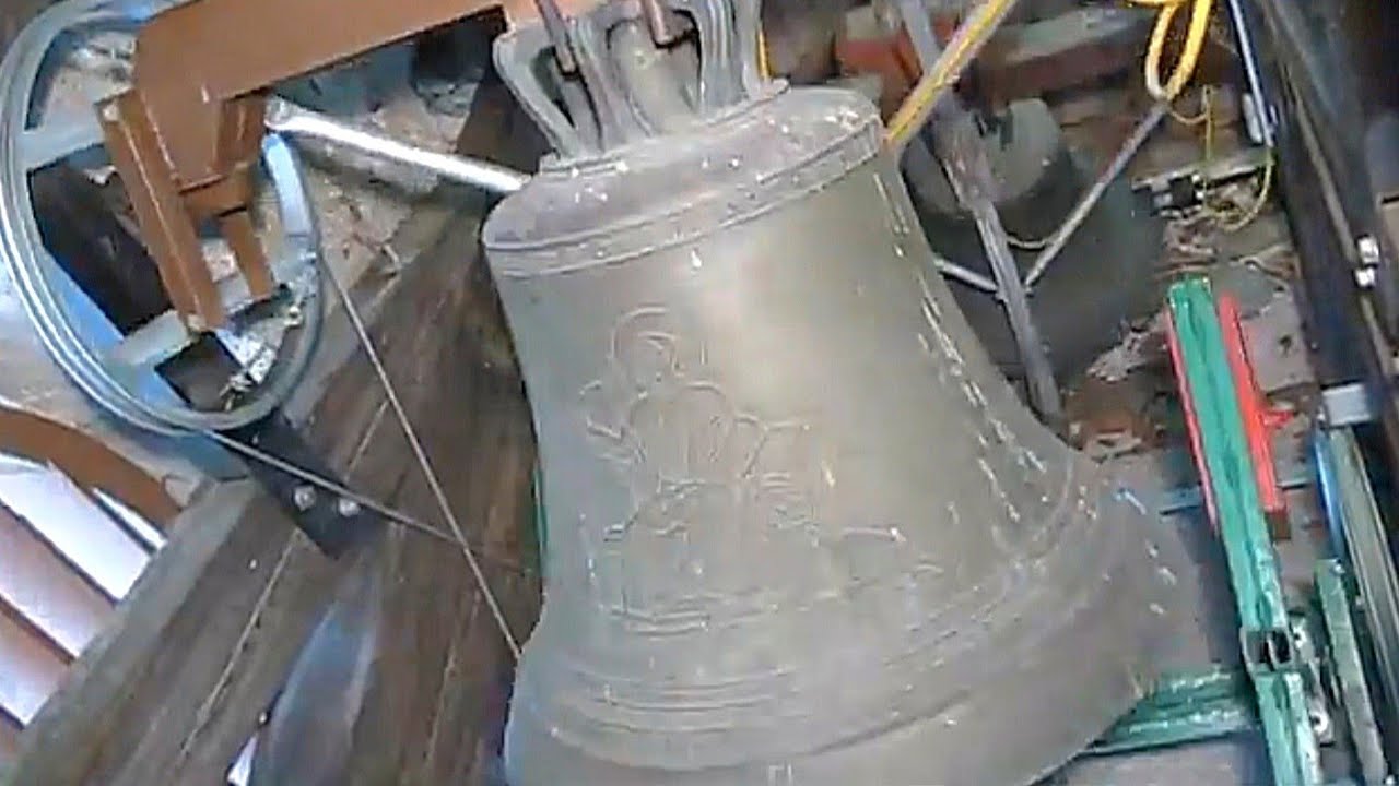Ainet (Osttirol) Geläute der Pfarrkirche St. Ulrich & Markus