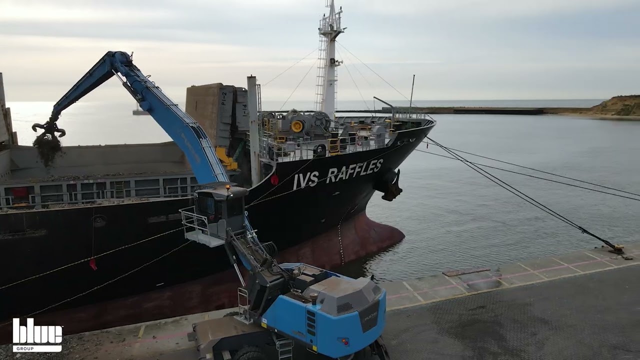 Atlas Commodities invest in new Terex Fuchs & Doosan Equipment for Vessel loading