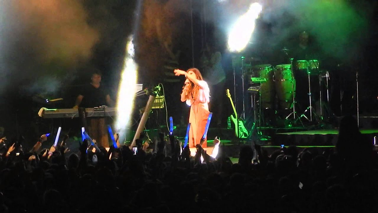 03-09-14 - Anna Vissi - Agapi Ine Esi @ GSP Stadium - Nicosia