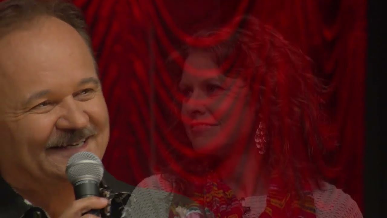 Jimmy Fortune sings 