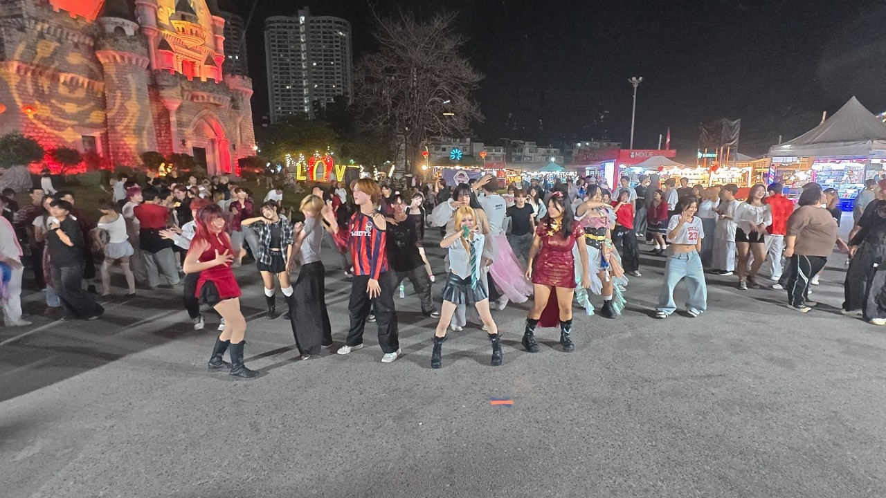 #260219 [SideCAM] #randomdance Part.11 @ #salim_dance55 #Liabduan #Danneramit #NightMarket