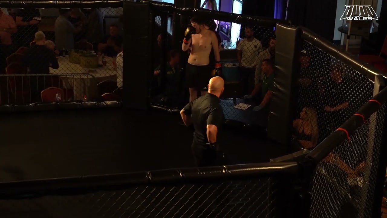 Budo 50: Carl Watts vs Kristopher Turner