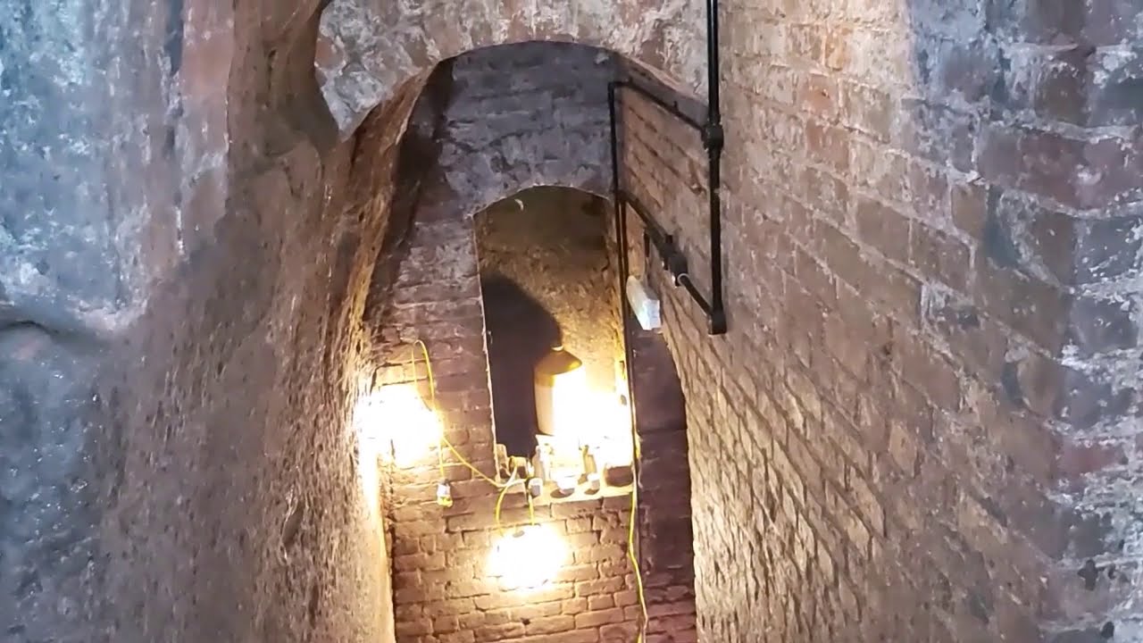 The Williamson Tunnels - a walkthrough visit to the Paddington cellars