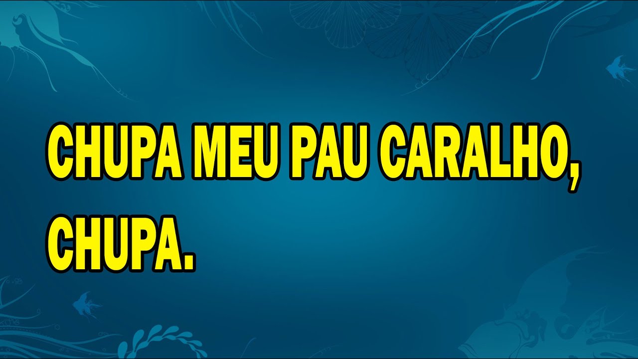 Esposa se entrega ao policial gato enquanto o marido está fora
