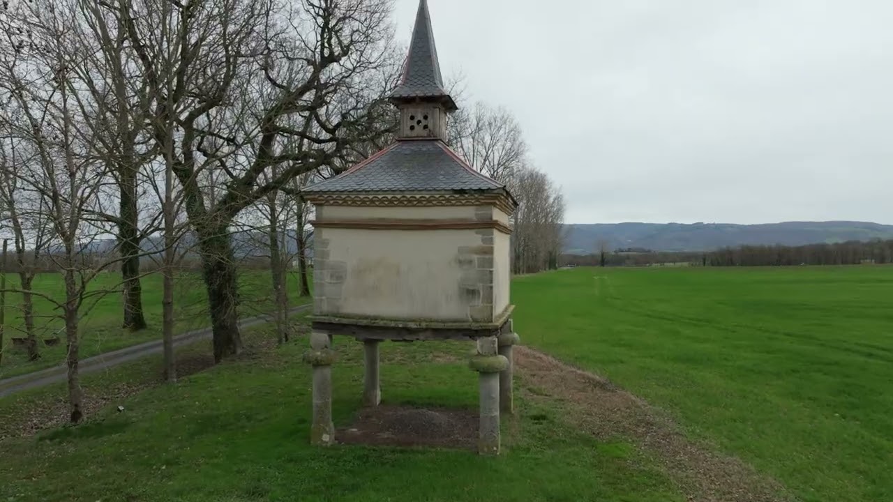 Pigeonnier d'EN SAUZIERES