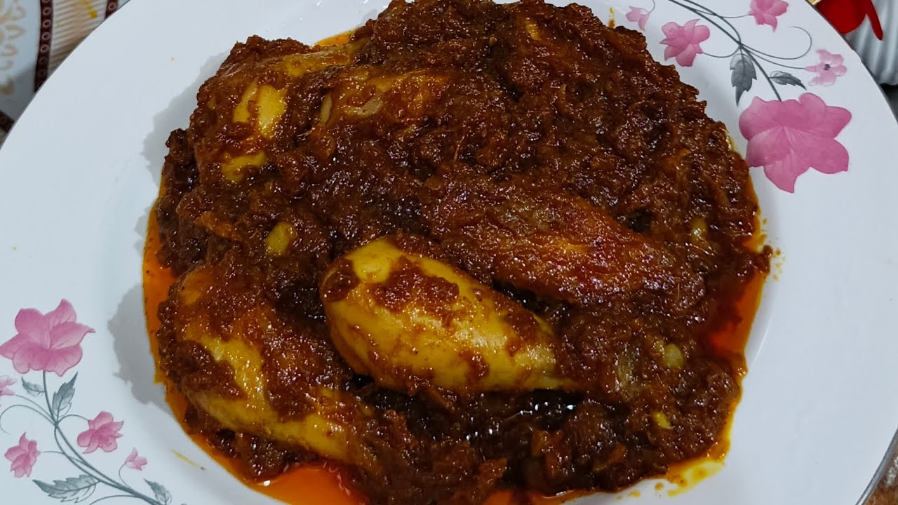 চিকেন কষা। এভাবে খেয়ে দেখুন খেতে দারুন লাগে। chicken recipe bangla.