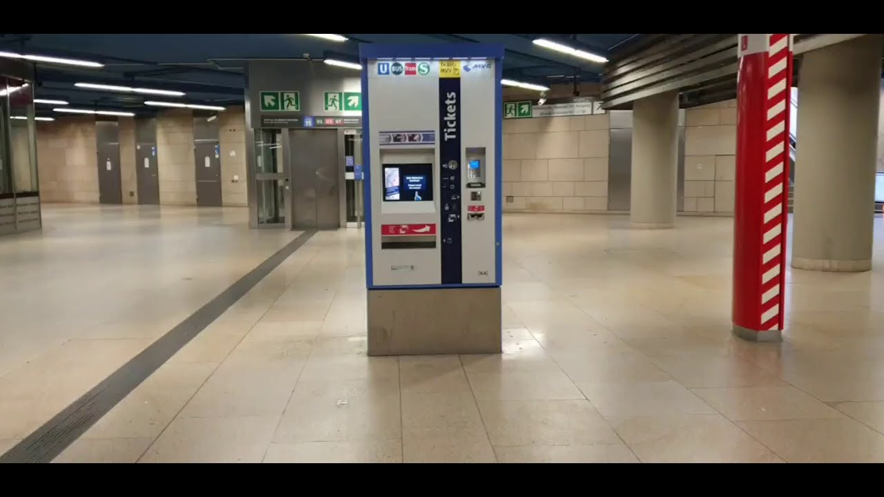 München MVV MVG Fahrkarten Automat ,  metro subway tram bus Ticket Machine , Metro bilet otomat