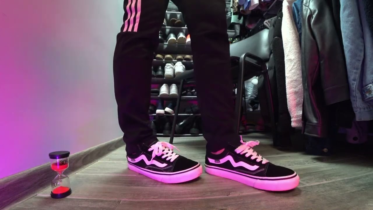 Male Soles & Shoe Try-On | Barefoot Close-Ups