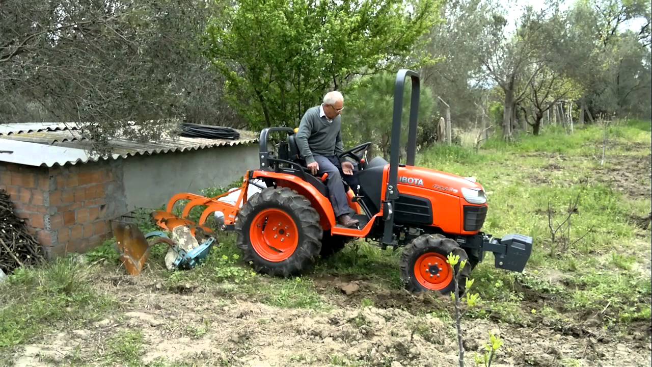 Kubota Traktör B2530 Pulluk