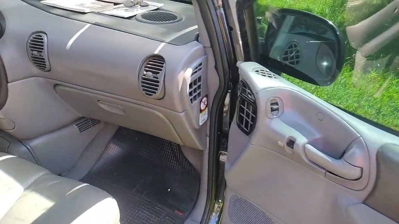 Chrysler Caravan 1998 Automática 7 Lugares 4 Cil Raridade Só 19.990 Troco/Passo Cartão 18X