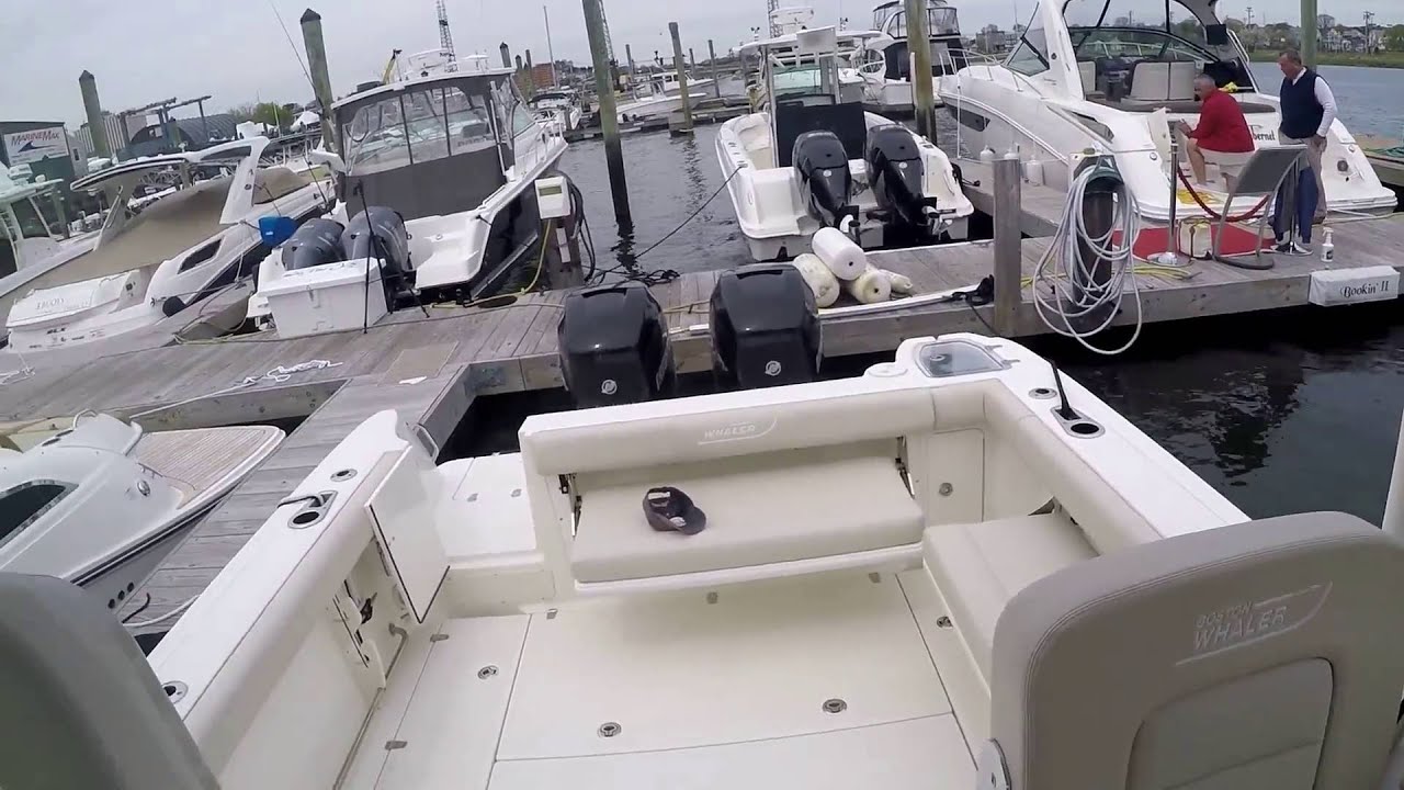 Boston Whaler 285 Conquest Tour