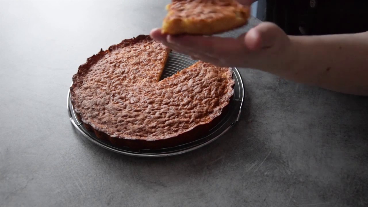 Une tarte aux pommes râpées à l'ancienne 🍎🍎🍎