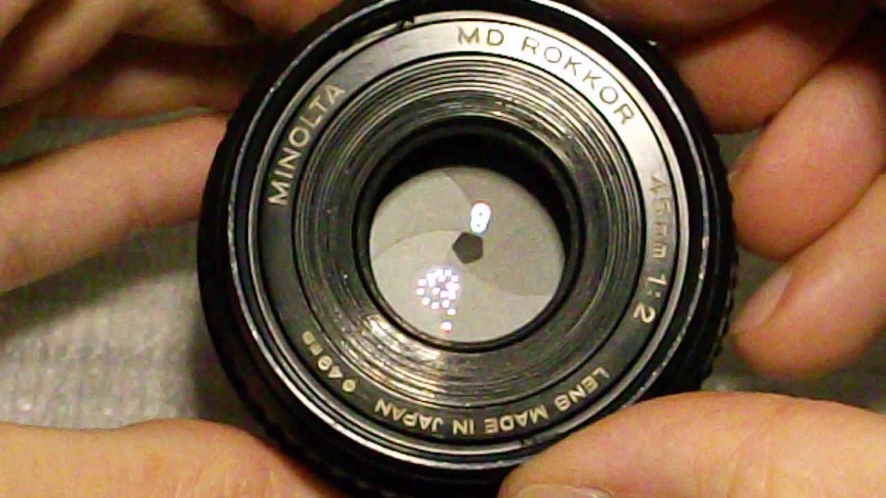 Minolta SRT 303 overview.