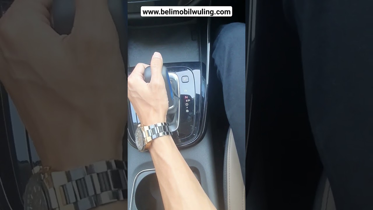 Cara Parkir Paralel Wuling Almaz Hybrid #belimobilwuling #wuling #wulingalmazrs  #parkirparalel