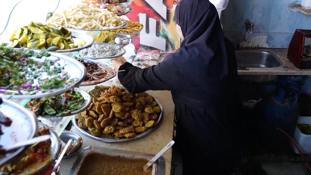 باب الخلق| فول الست أمال مفيش زيه.. وحكاية الست أمال مفيش زيها