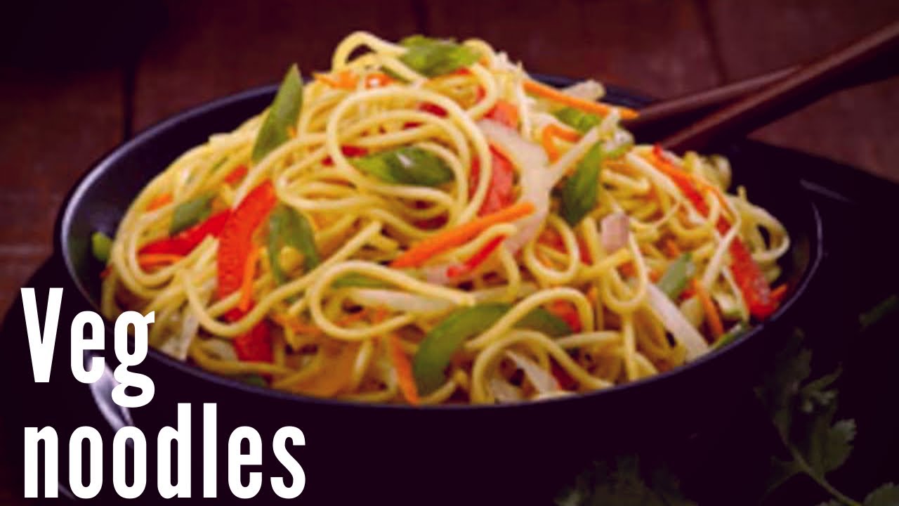 Trying chineese noodle in desi style😋😋😋|| hongs kitchen || pitampura|| Bhukkadbros