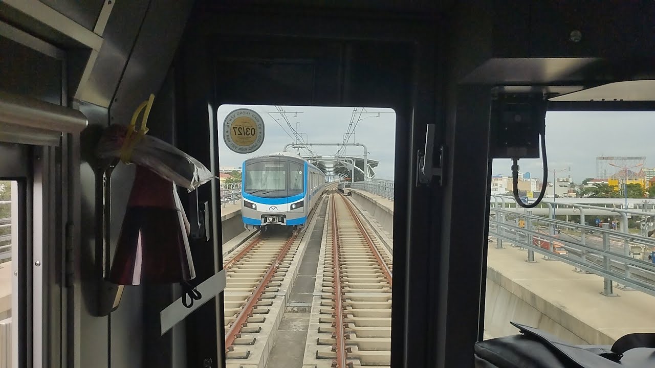 Voyage abord de la ligne 1 du métro de Ho Chi Minh Ville