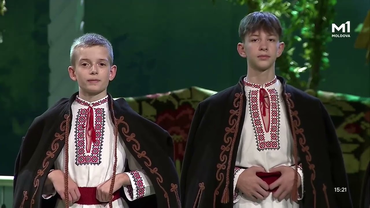 Scoală, maică, nu dormi - AEF ,,Bujoreii