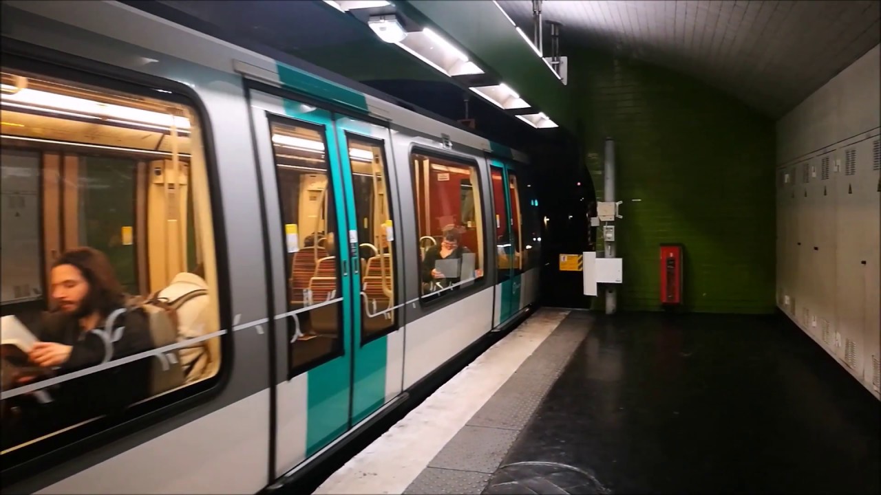 Métro de Paris - ligne 9 (MF01) - station Trocadéro - février 2018
