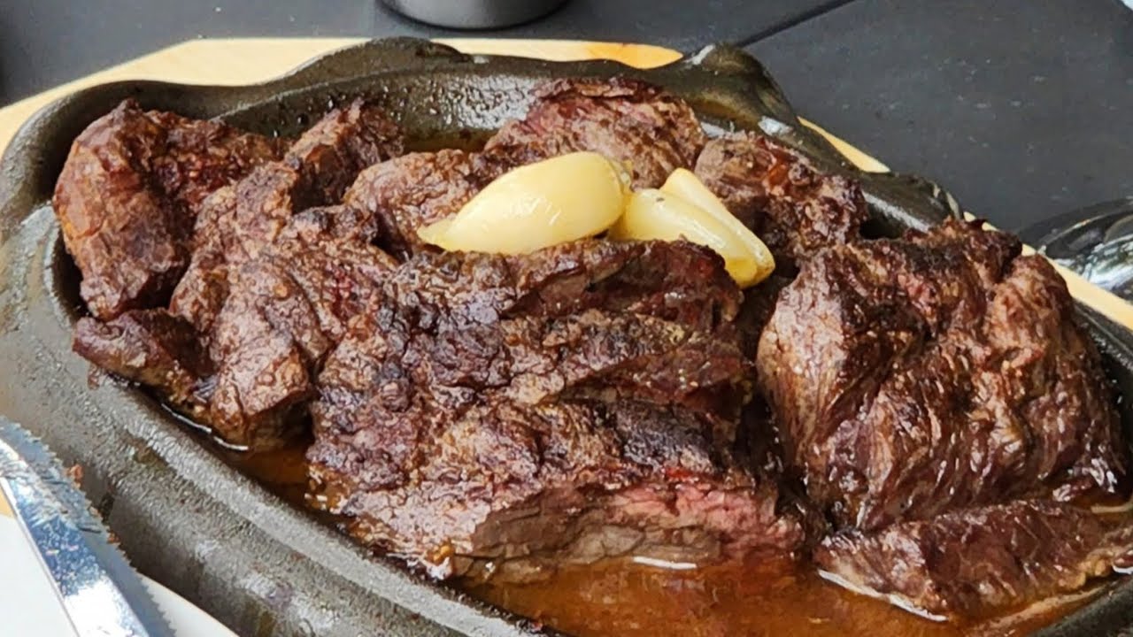 THE BEST STEAK I EVER HAD.(ACACIA STEAK HOUSE)