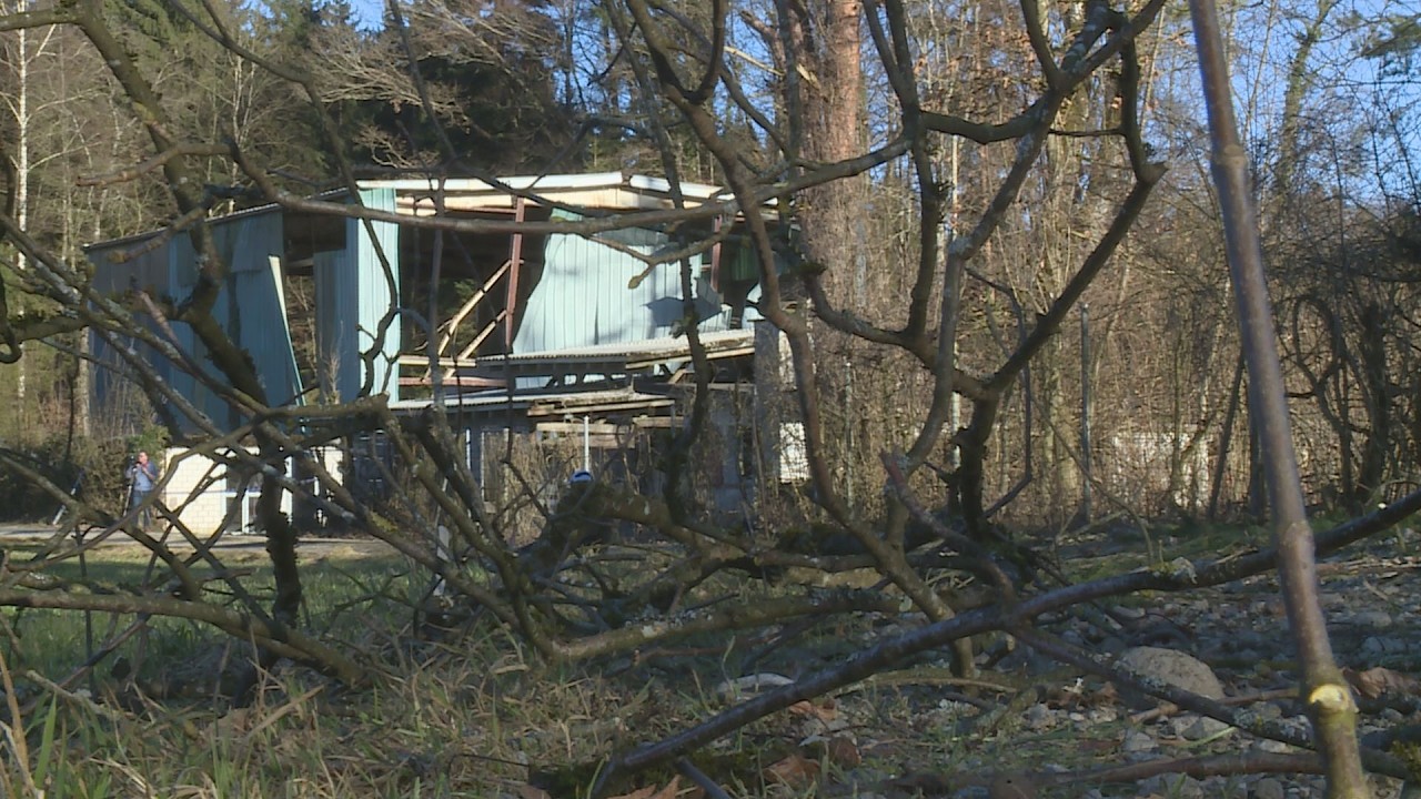 Illnau ZH: Explosion verursacht grosse Schäden