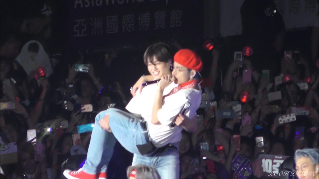 [4K] 190320 LOVEYOURSELF 콘서트 홍콩 Anpanman - BTS JUNGKOOK focus 방탄소년단 정국 직캠