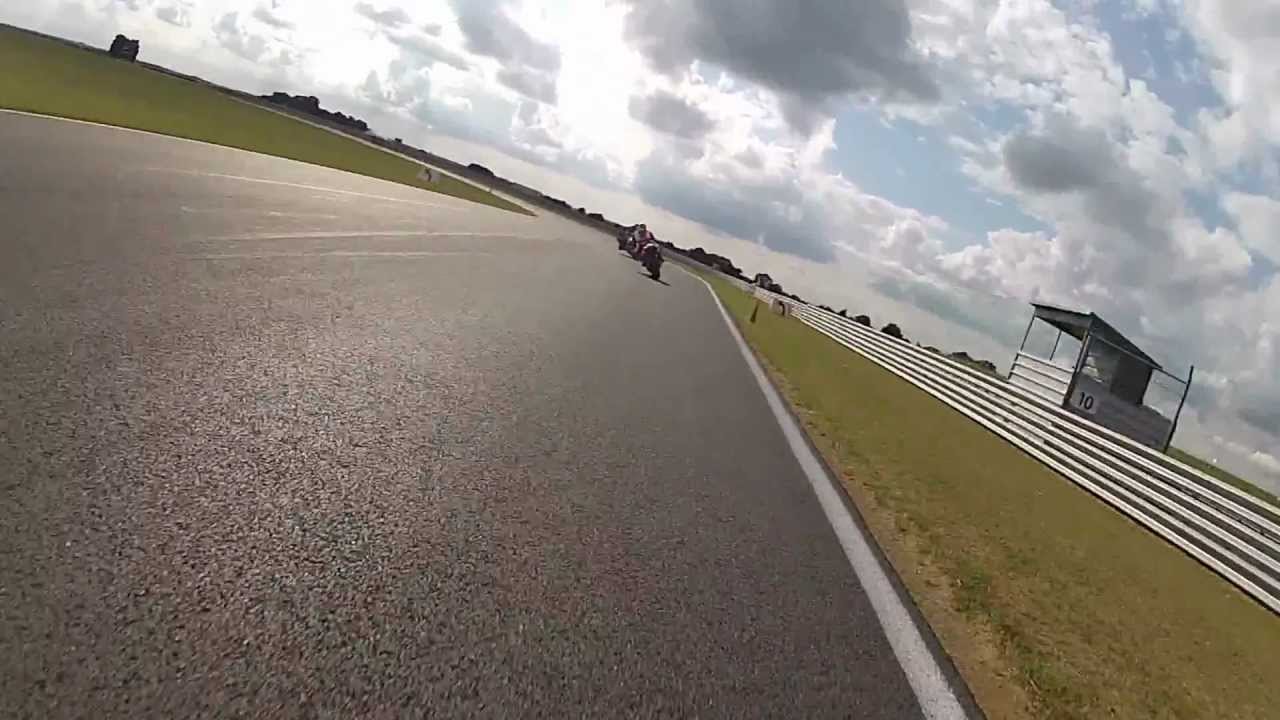 Snetterton 300 .Aprilia RSV1000R Factory