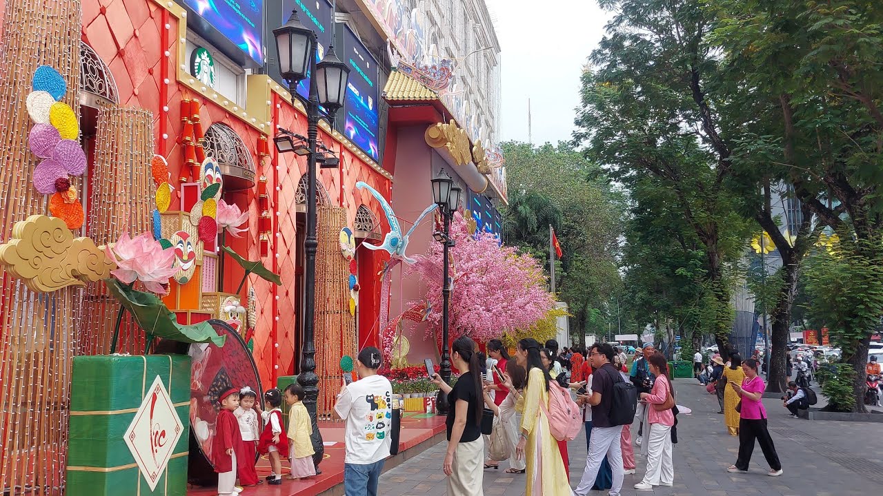 Diamond Plaza, HCMC, Vietnam 