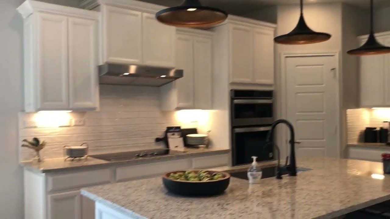 Pulte Homes- The Hamilton, 2520 sq.ft. - Lily Springs- Seguin, TX