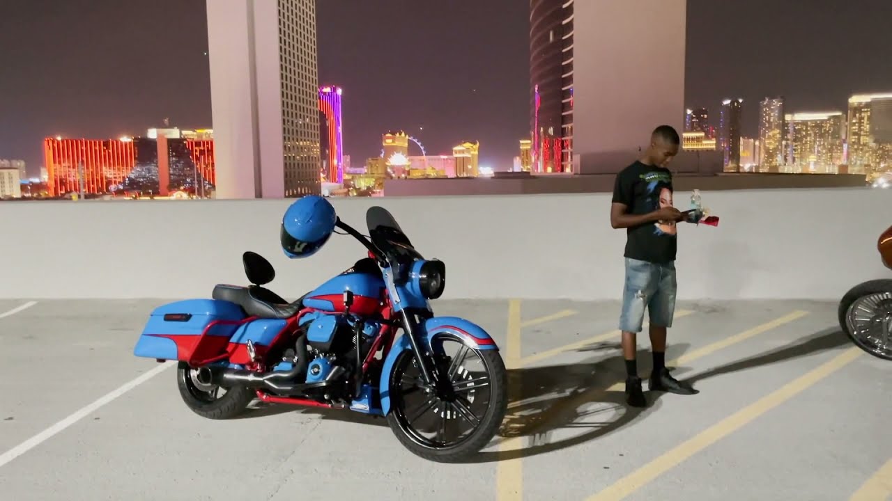 RIDING HARLEYS ON THE VEGAS STRIP!