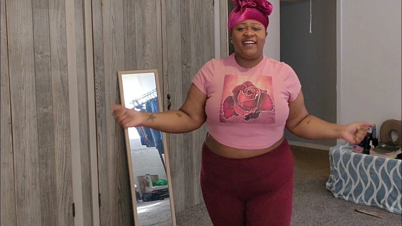 Vlog: Shopping at Target + creepy thrift Store find + Dollar Tree + dinning out and trying a new wig