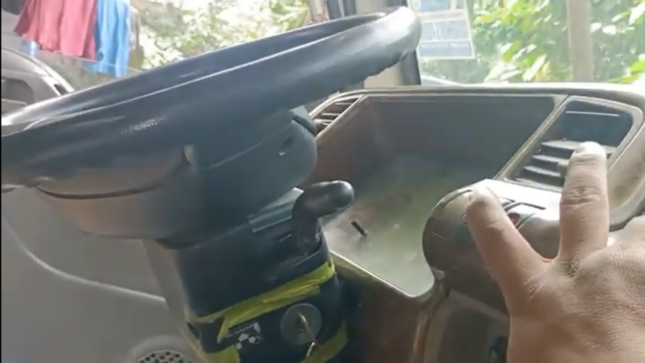2006 Isuzu Elf Flasher Relay Location