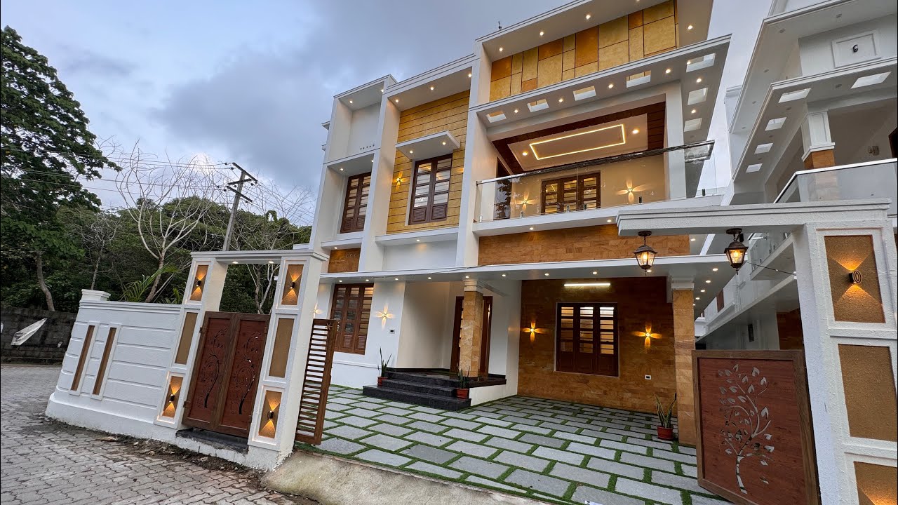 6.750 സെന്റും 3350 sqft വീടും 4 bhk luxury house for sale vazhakkala