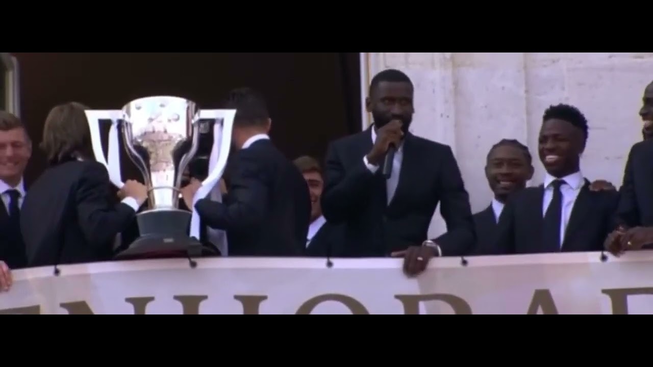 ANTONIO R&Uuml;DIGER EN ACCION: 
