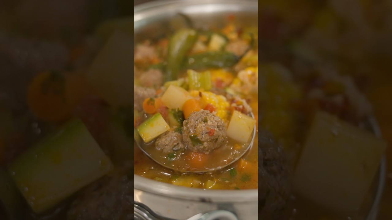 Кальдо де Альбондигас Мексиканский суп с фрикадельками и рисом #шорты