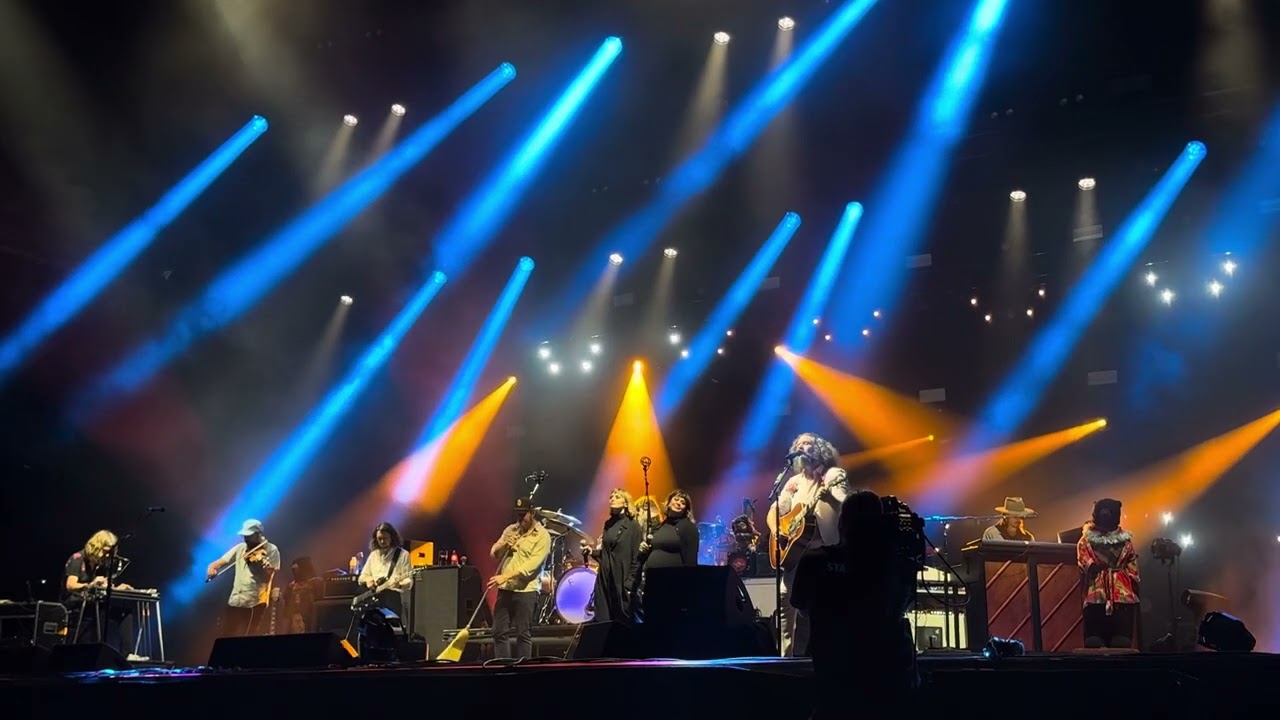 My Morning Jacket w/ Lucius - Harvest Moon(Neil Young cover @ Bourbon & Beyond 9/22/24 Louisville KY