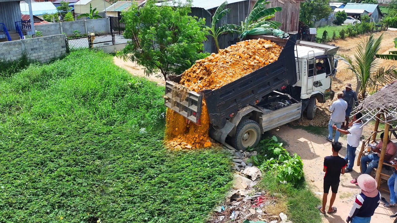 Start New Project Flooded area Delete Pond !! Bulldozer Komat'Su D20p Push Stone , 5Ton Truck unload