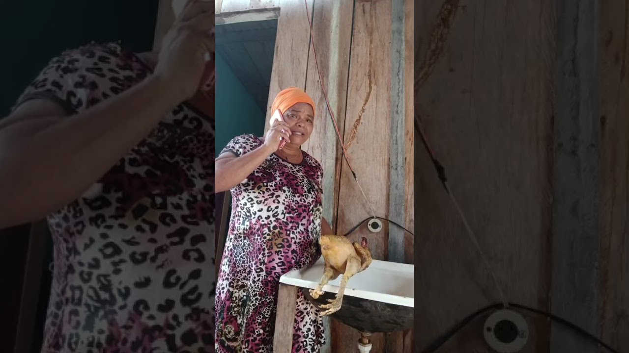 Pega as galinha da vizinha e ainda pede tempero a vizinha kkk sei não viu