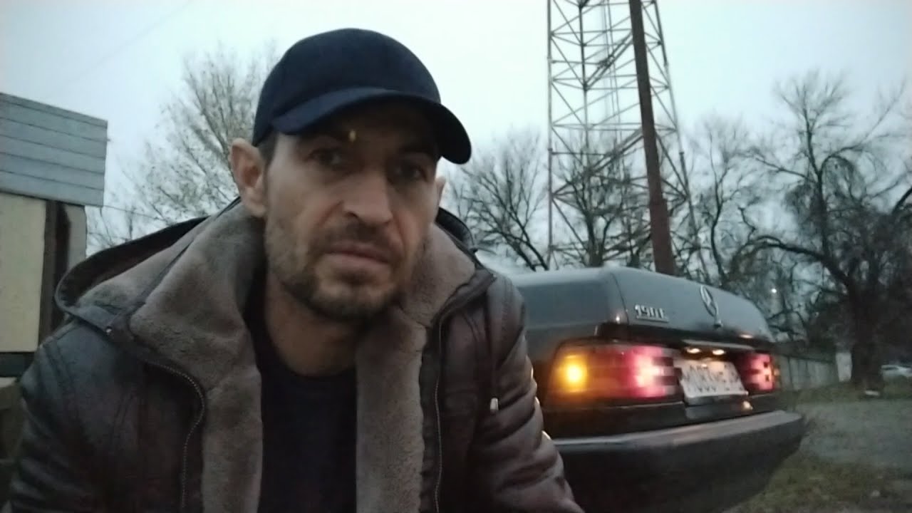Как сделать Американские  габариты в поворотниках Мерседес 190 w201. Просто.Быстро.