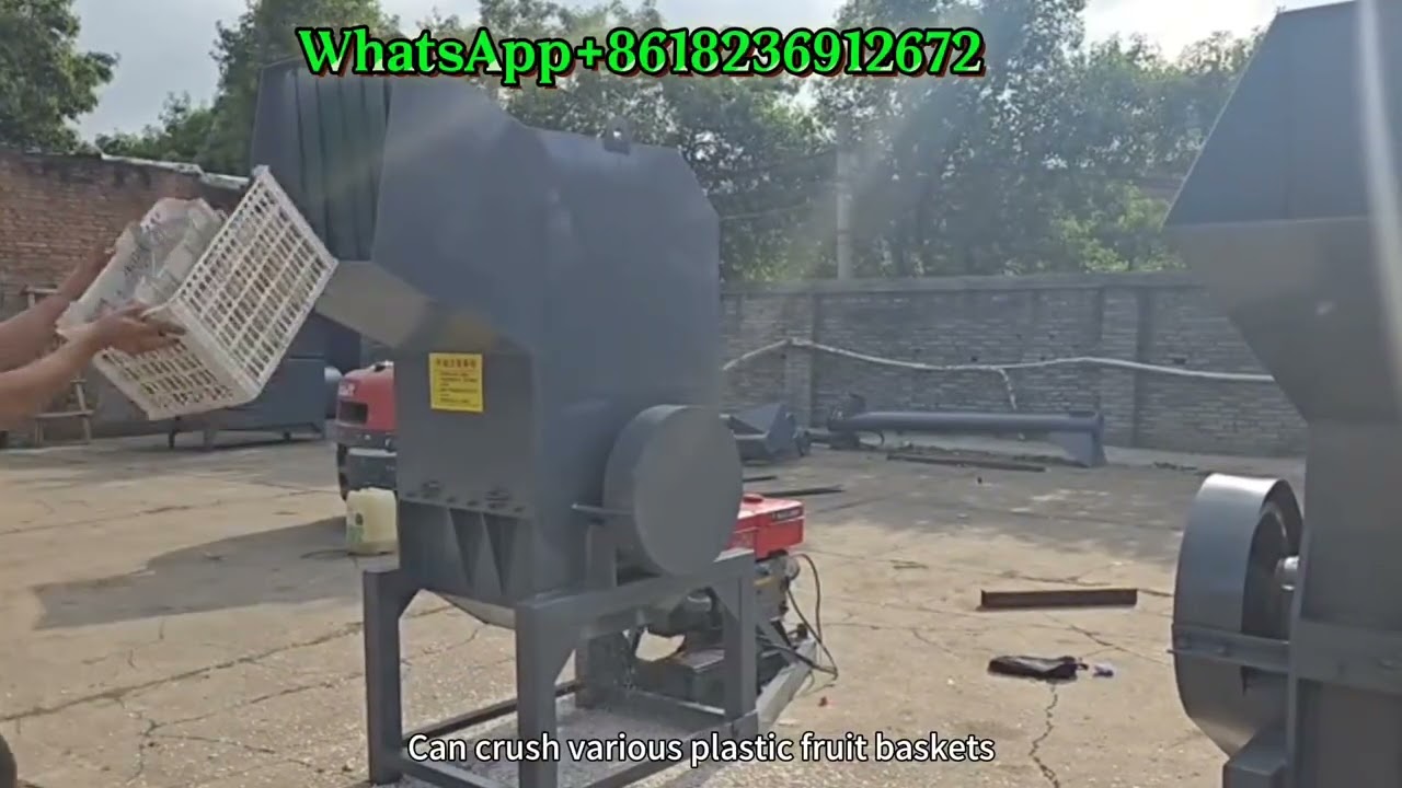 600 type plastic crusher customer brought to the factory for testing