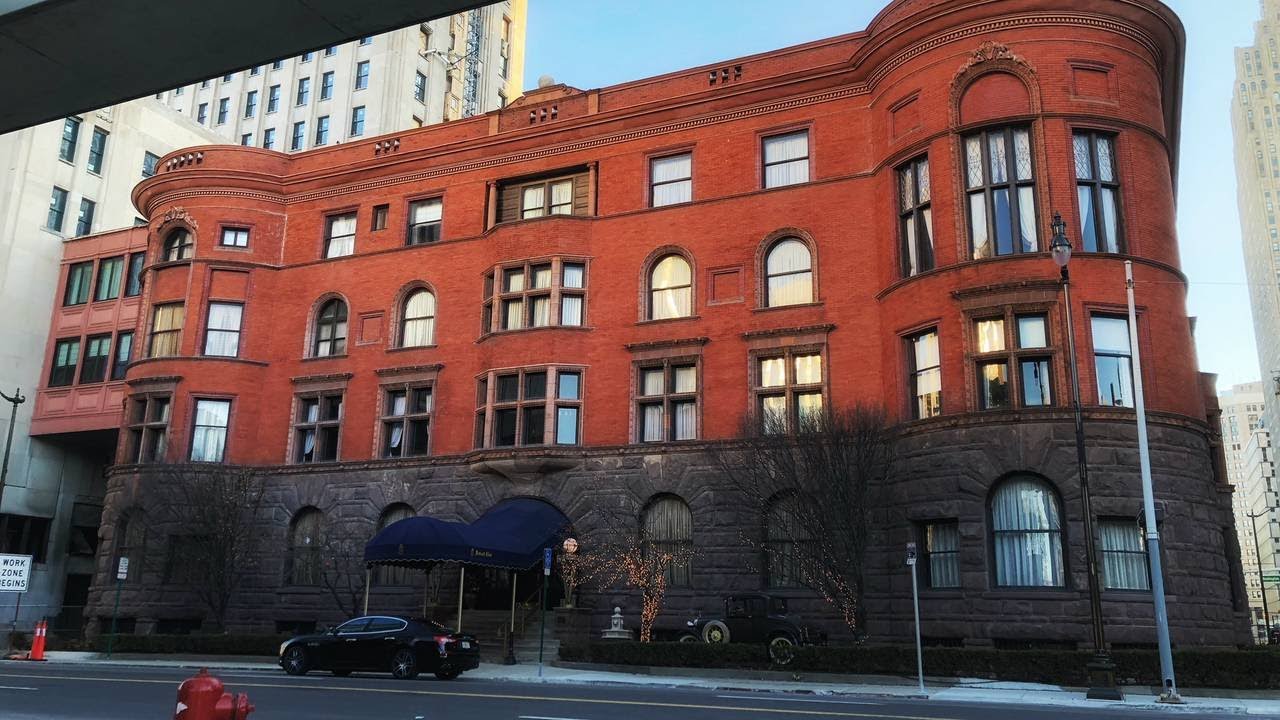 Уникальный Детройт: клуб The Detroit Club вновь открывается после реставрации