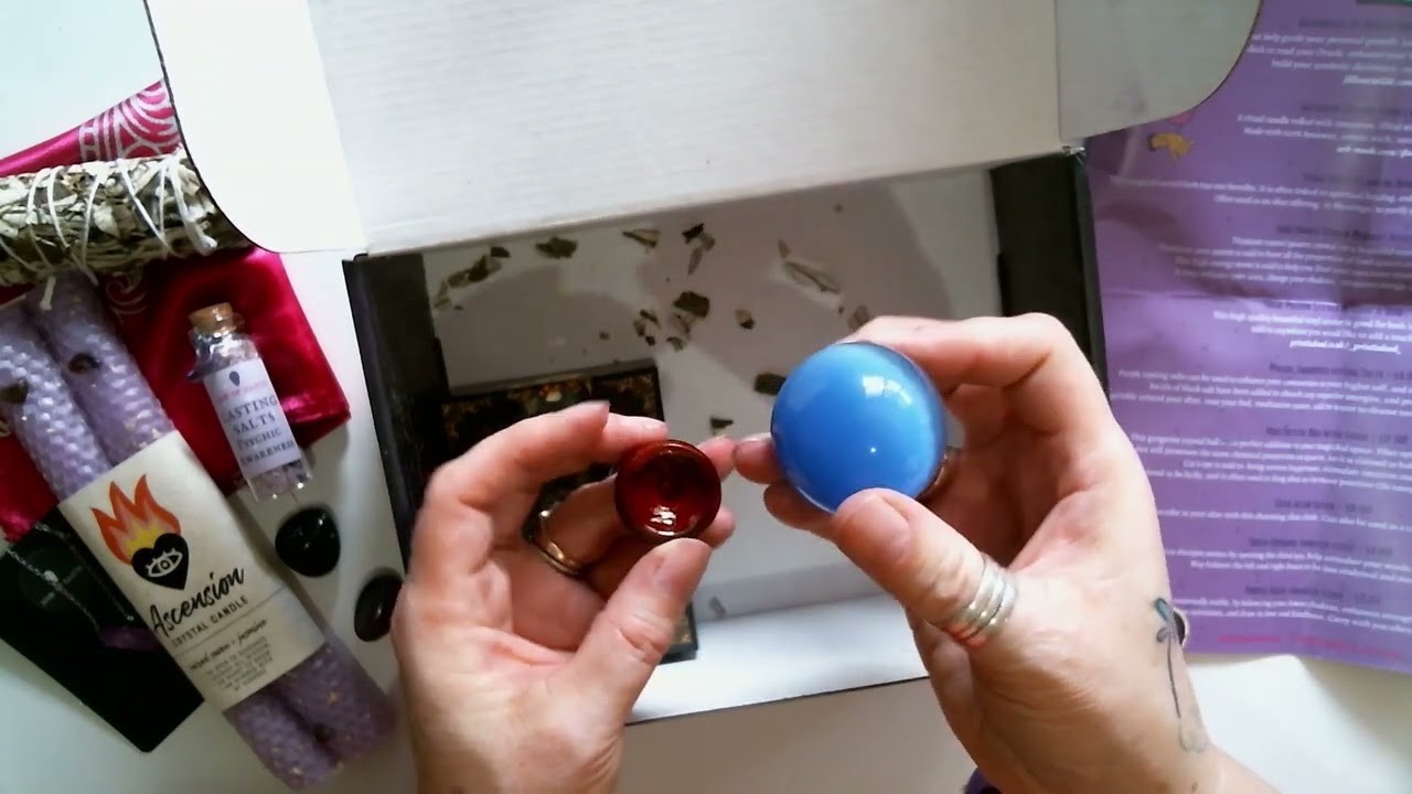 Unboxing Magical Things box from #nineofearth