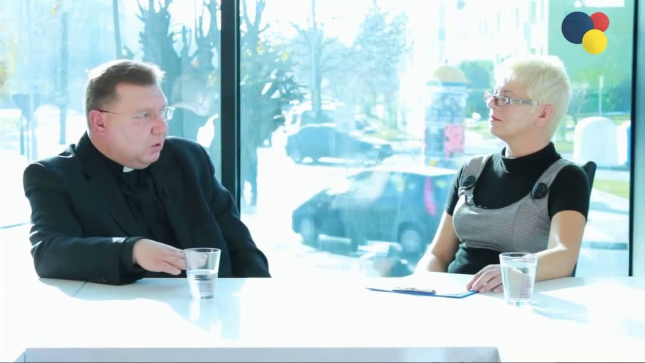 ks. Jacek Stasiak: O 1 listopada i halloween, a także fundacji i kościele św. Stanisława