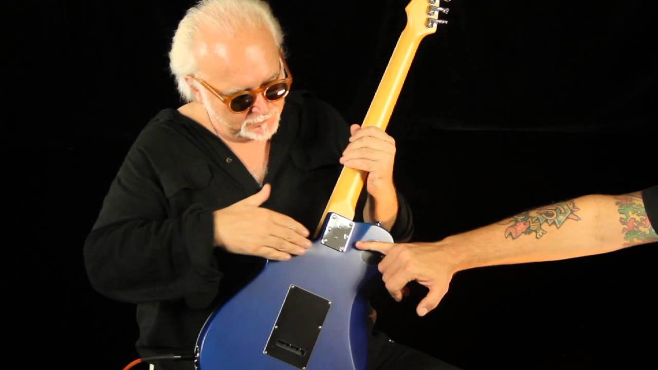 Reverend Reeves Gabrels Signature Demo and Tone Review