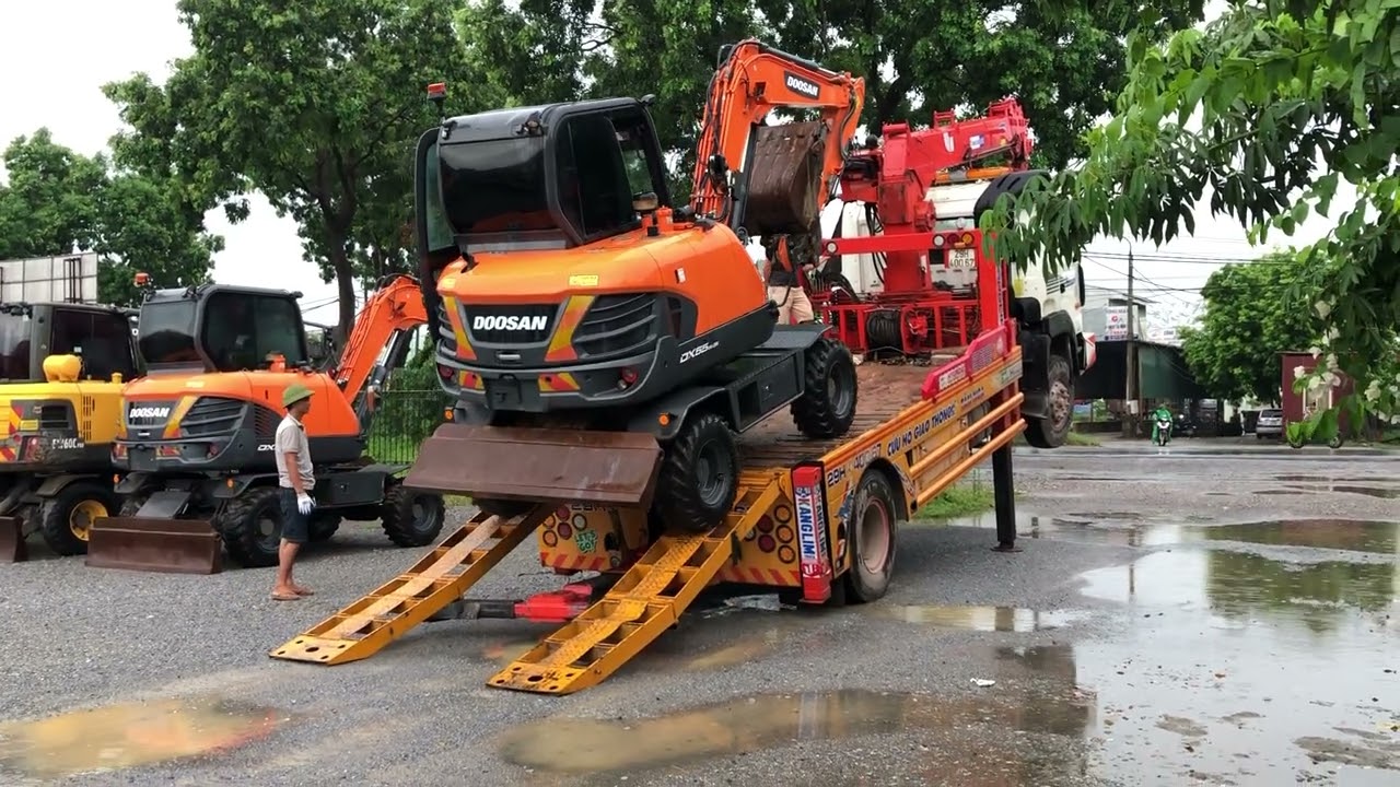 DOOSAN DX55W-5K Excavators - Máy Xúc Bánh Lốp Doosan